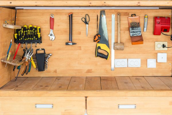 Workbench Assembly in Sandy